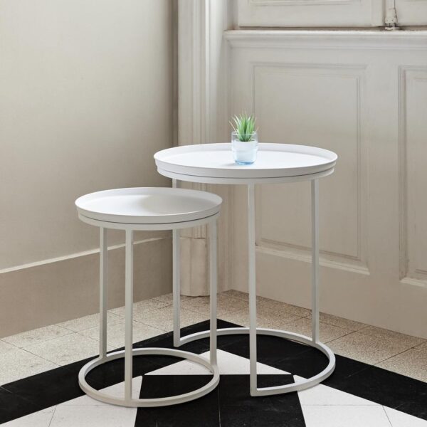 Round Nesting Tables